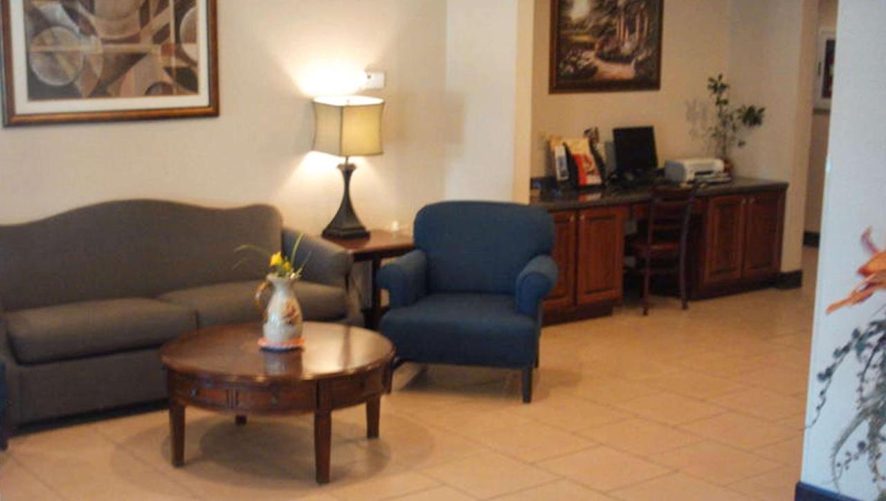 Western Motel Inn And Suites Hazelhurst Hazlehurst Екстериор снимка