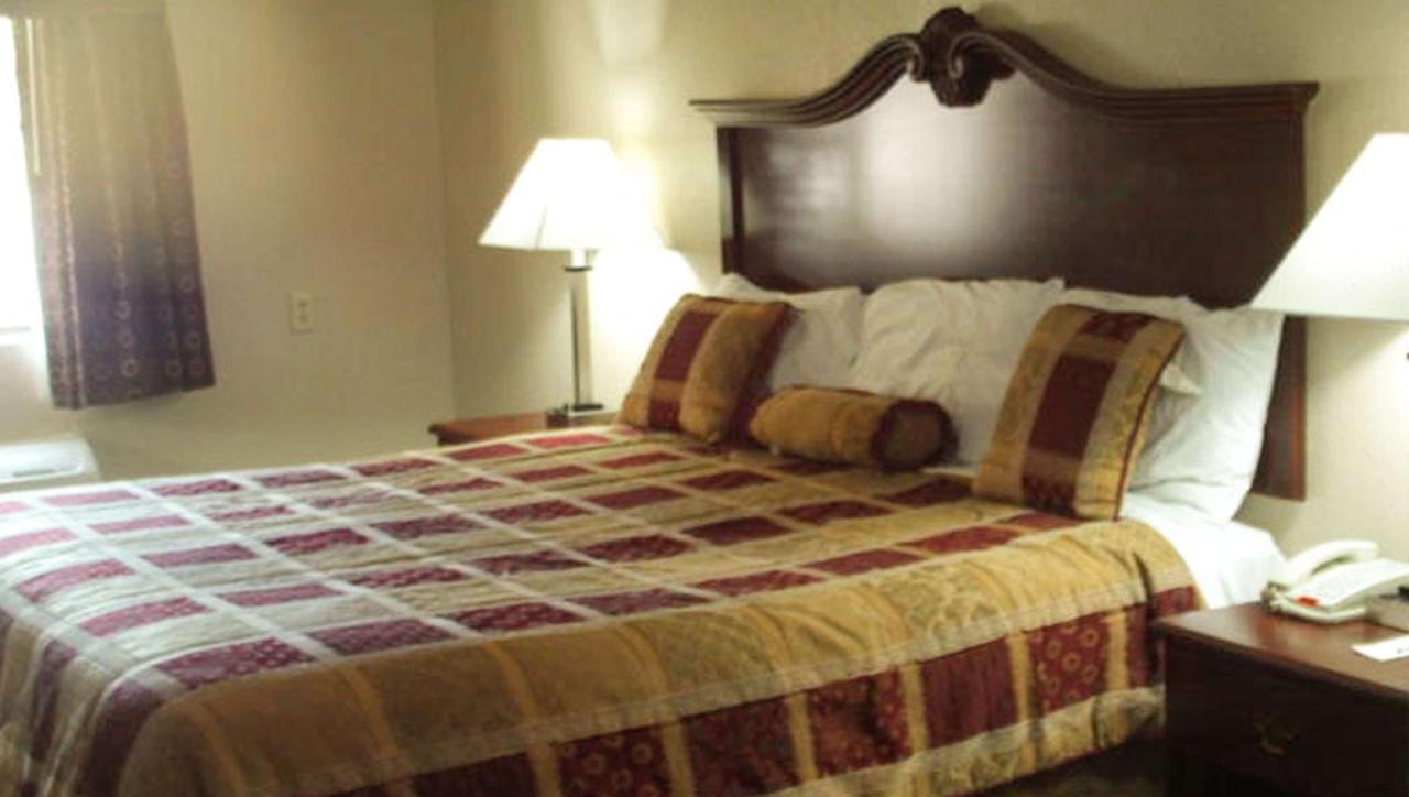 Western Motel Inn And Suites Hazelhurst Hazlehurst Екстериор снимка