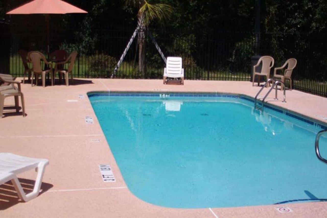 Western Motel Inn And Suites Hazelhurst Hazlehurst Екстериор снимка
